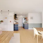 Spacious Parisian - 2br 4p - Republique Apartamento *