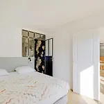 Spacious Parisian - 2br 4p - Republique París