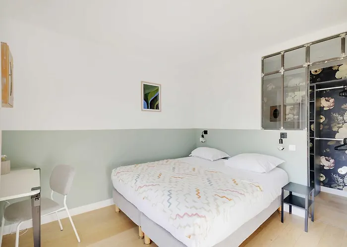 Spacious Parisian - 2br 4p - Republique *